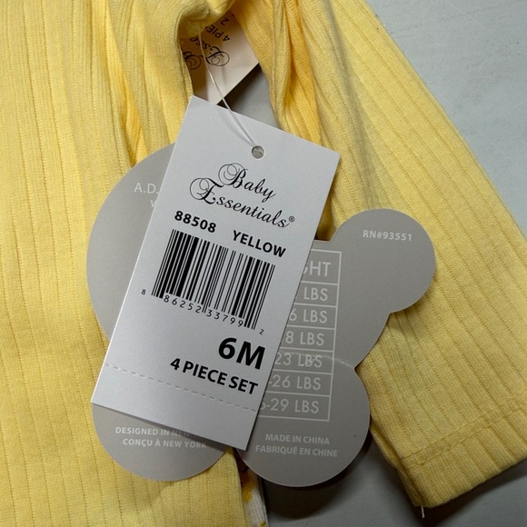 Essentials Yellow Baby Set - Picture 2 of 6